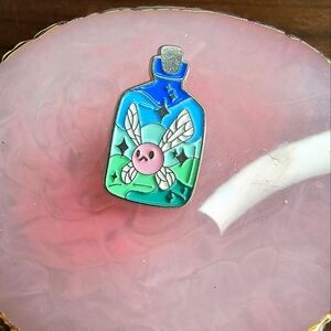 Colorful Enamel Pin with Wings Design The Legend Of Zelda Link